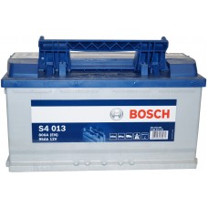 Автомобільний акумулятор Bosch 6СТ-95 R+ S4 013